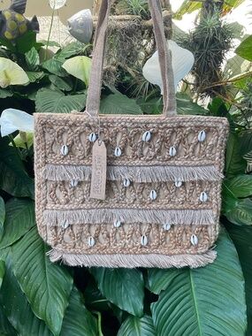 NWT Salt+Umber Seashell Tote Bag